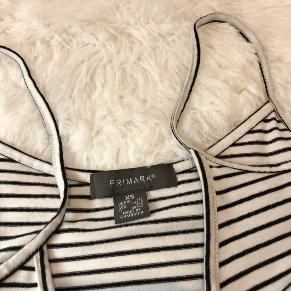 Striped Crop Tank Top - Picture 6 of 8